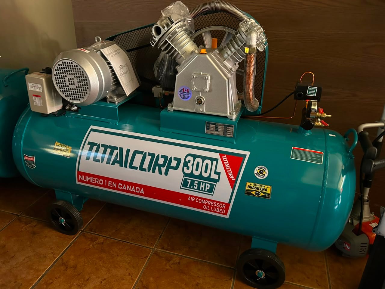 COMPRESORA DE AIRE 300L INDUSTRIAL BOLIVIA - Imagen 2